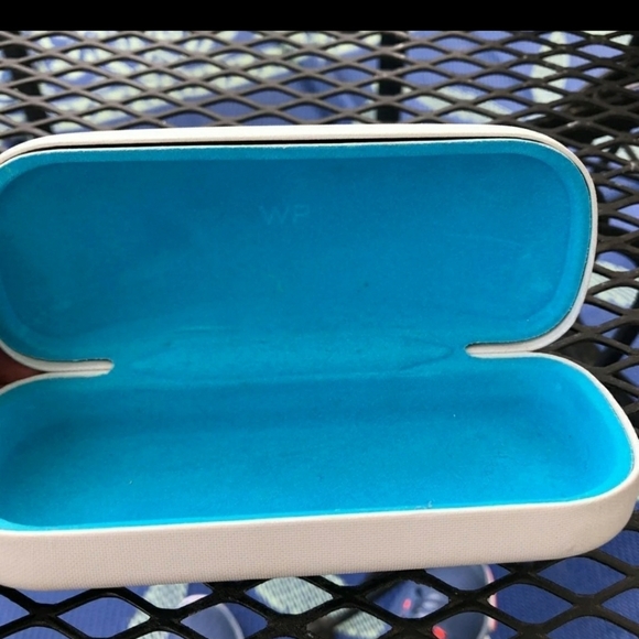 Warby Park Ava Rose Gold Frames w/Case - Picture 4 of 4